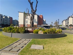 2 Bed Apartment in Isandovale
