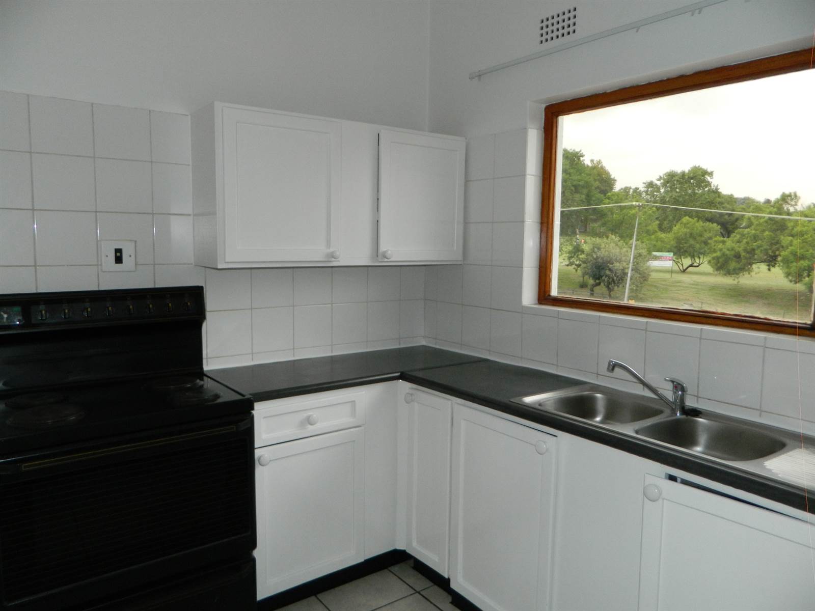 2 Bed Apartment in Wendywood photo number 15