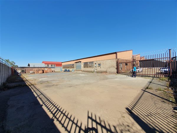 388  m² Industrial space