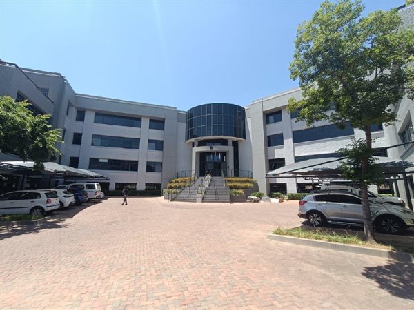 240  m² Commercial space in Sunninghill