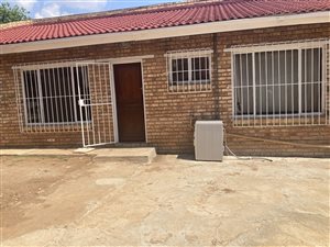 3 Bed House in Highlands North