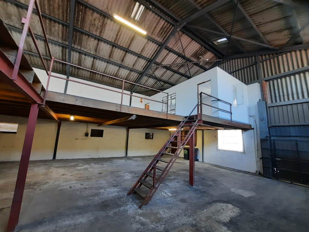 330  m² Industrial space in Beaconvale photo number 7
