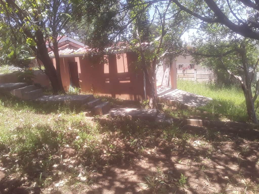 3 Bed House in Zwelitsha photo number 25