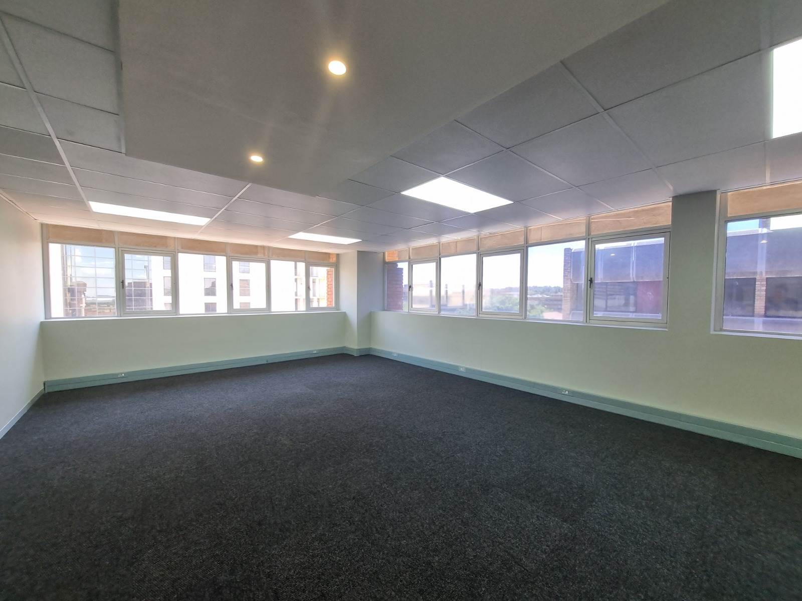 113  m² Commercial space in Hatfield photo number 10