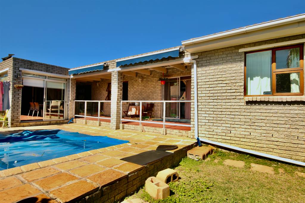 4 Bed House in Rouxville photo number 1