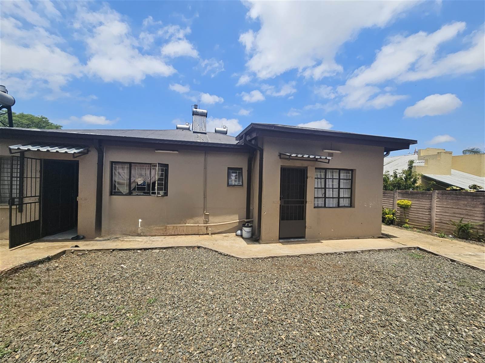 8 Bed Flat in Louis Trichardt photo number 3