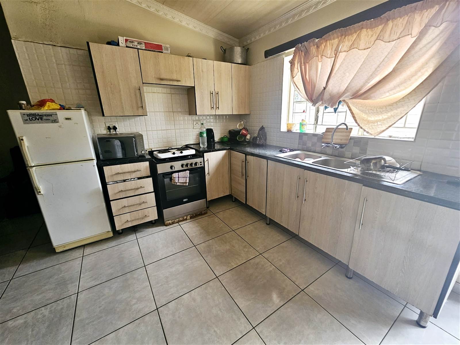 8 Bed Flat in Louis Trichardt photo number 5