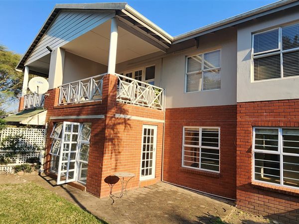 3 Bedroom Townhouse 3 Bedroom Townhouse