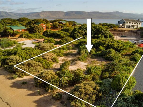 1139 m² Land available in Flamingo Bay