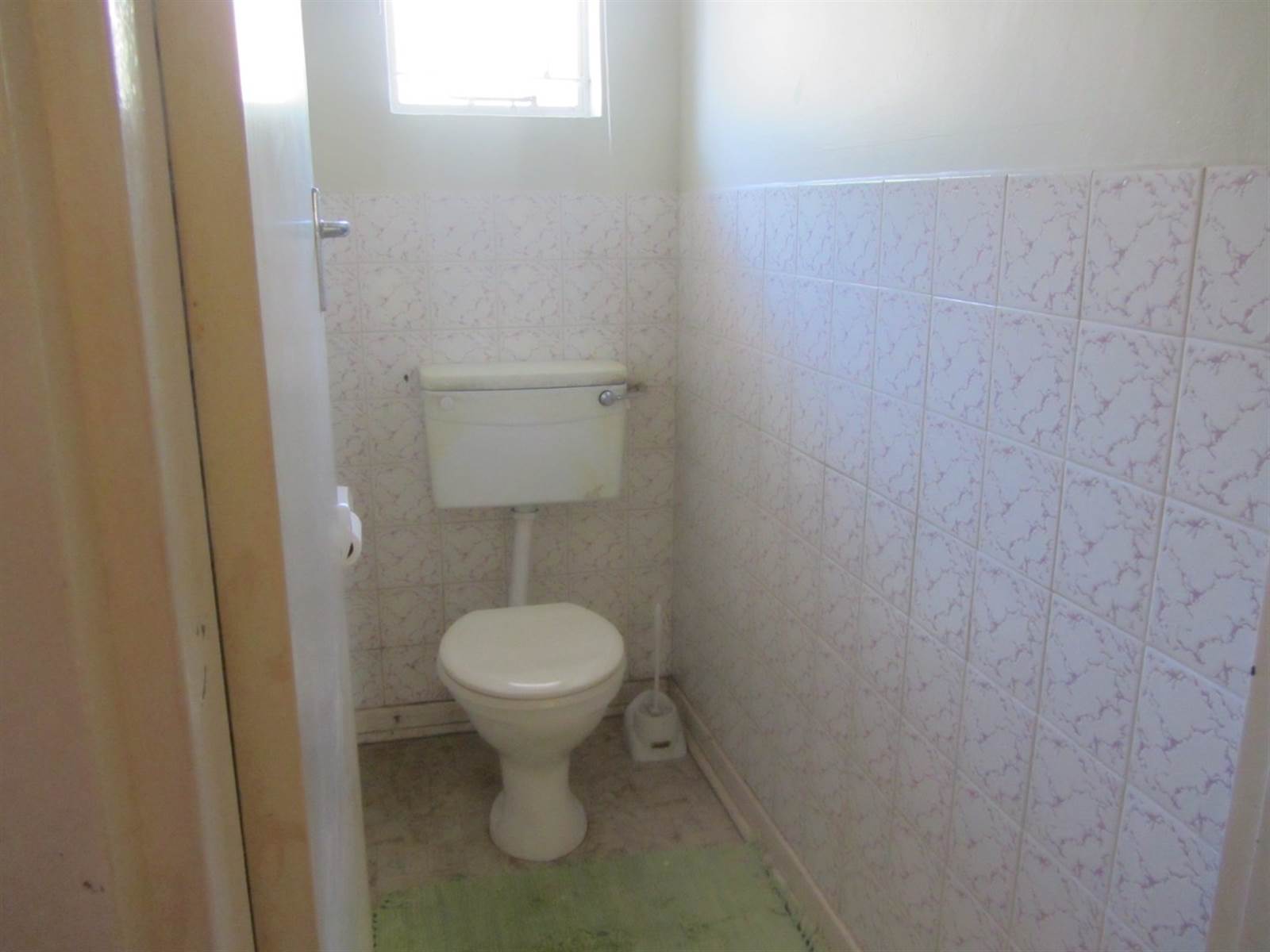 2 Bed Apartment in West Bank photo number 14