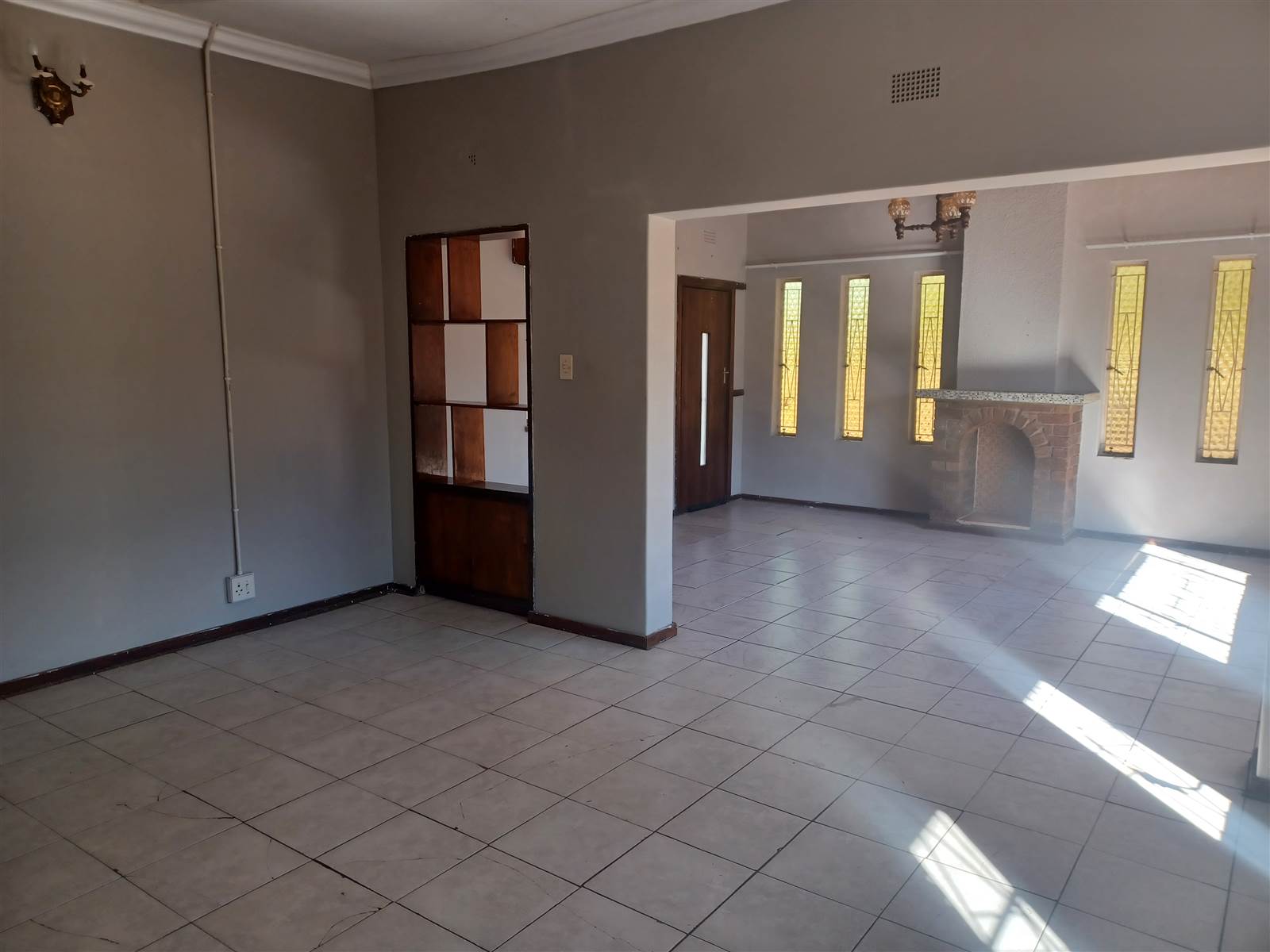 5 Bed House in Vryburg photo number 5