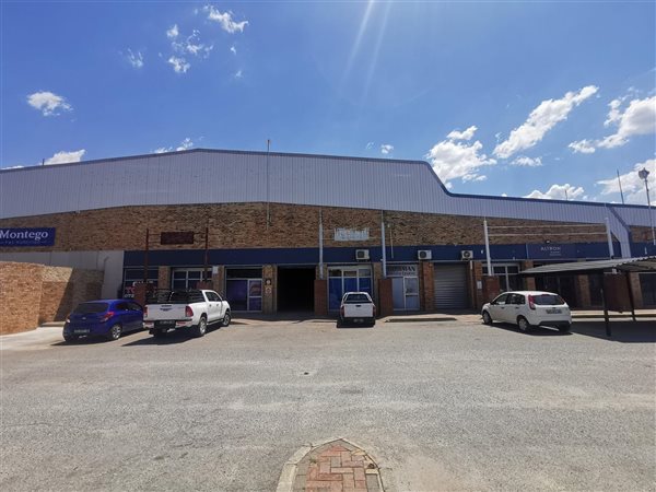 343 m² Industrial space 343 m² Industrial space