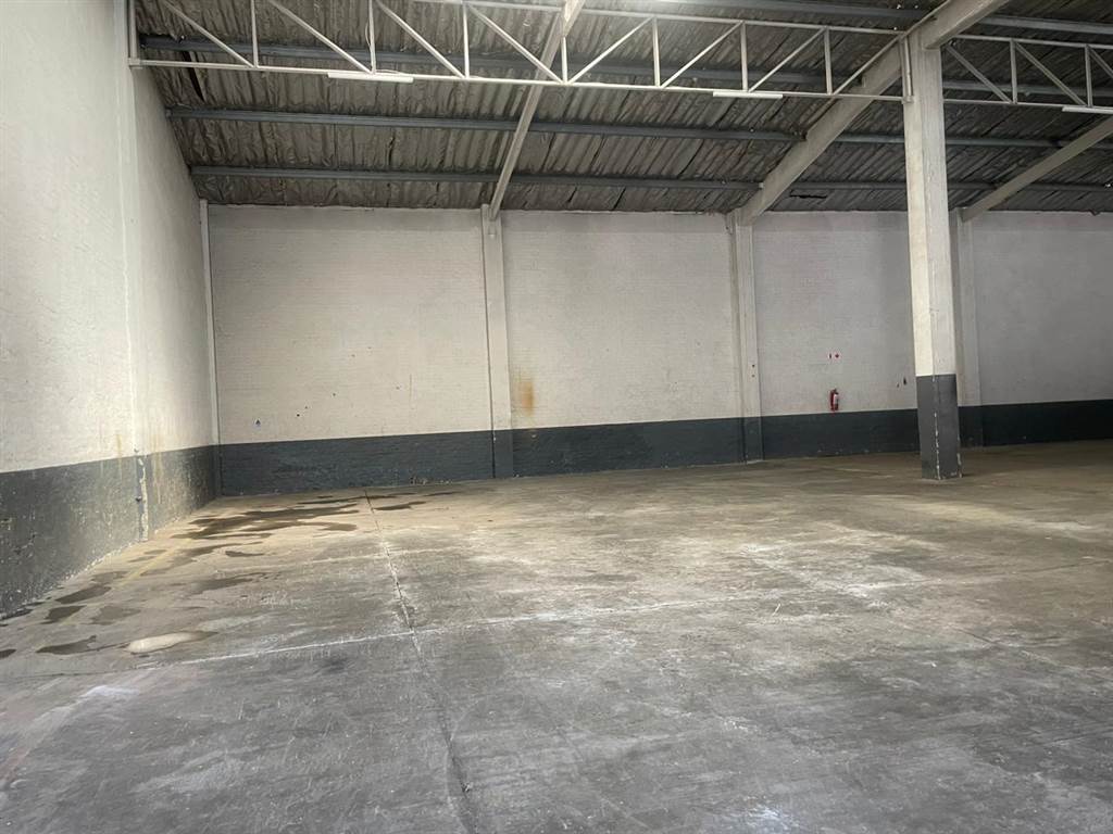 840  m² Industrial space in Spartan photo number 4