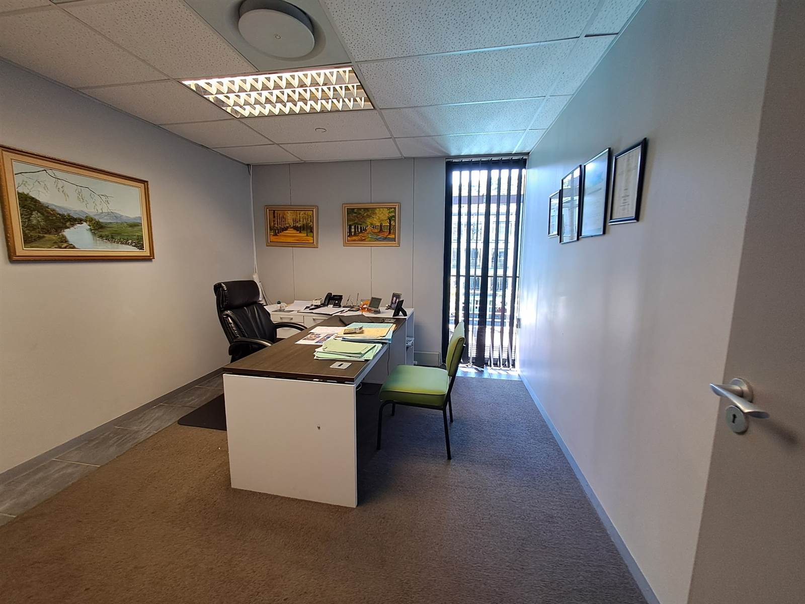 200  m² Office Space in Riverhorse Valley photo number 4