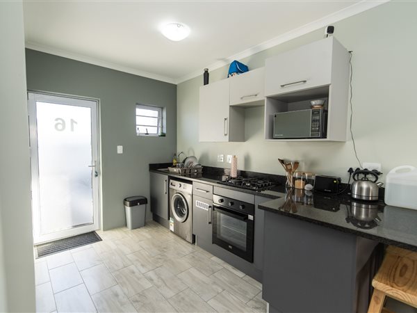 2 Bedroom Townhouse