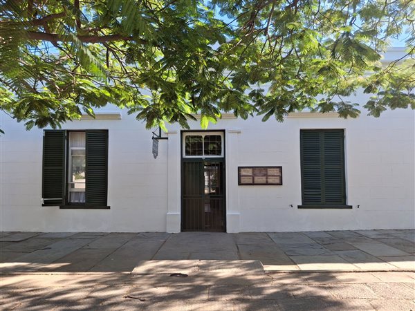 390 m² Office Space 390 m² Office Space