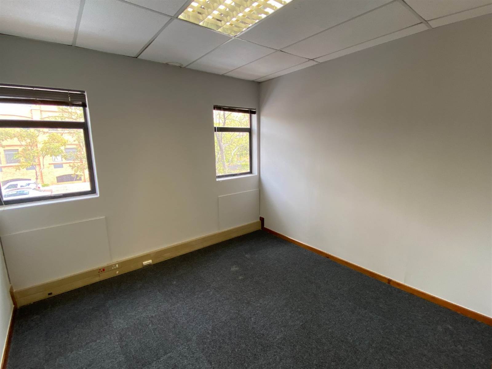 142  m² Office Space in Faerie Glen photo number 10