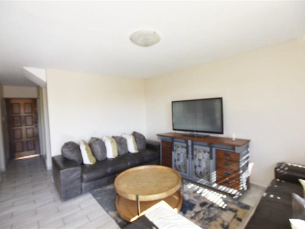 3 Bedroom Townhouse 3 Bedroom Townhouse