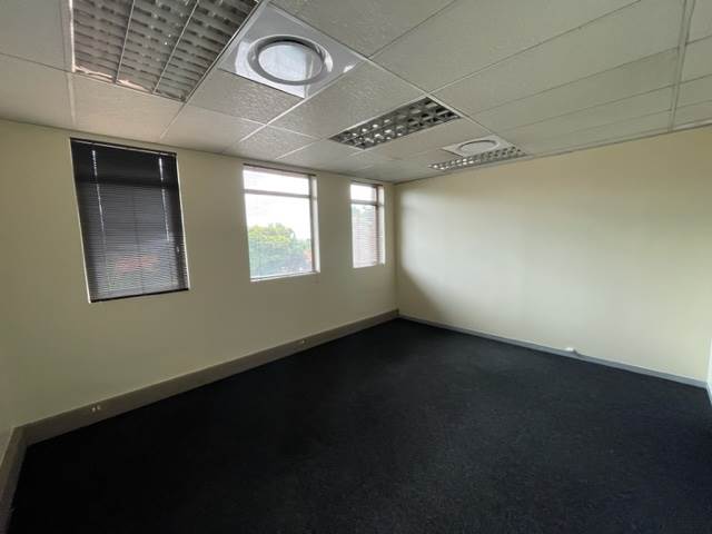 130  m² Commercial space in Lyttelton photo number 14