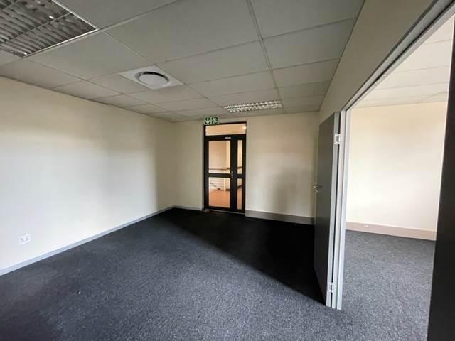 130  m² Commercial space in Lyttelton photo number 15