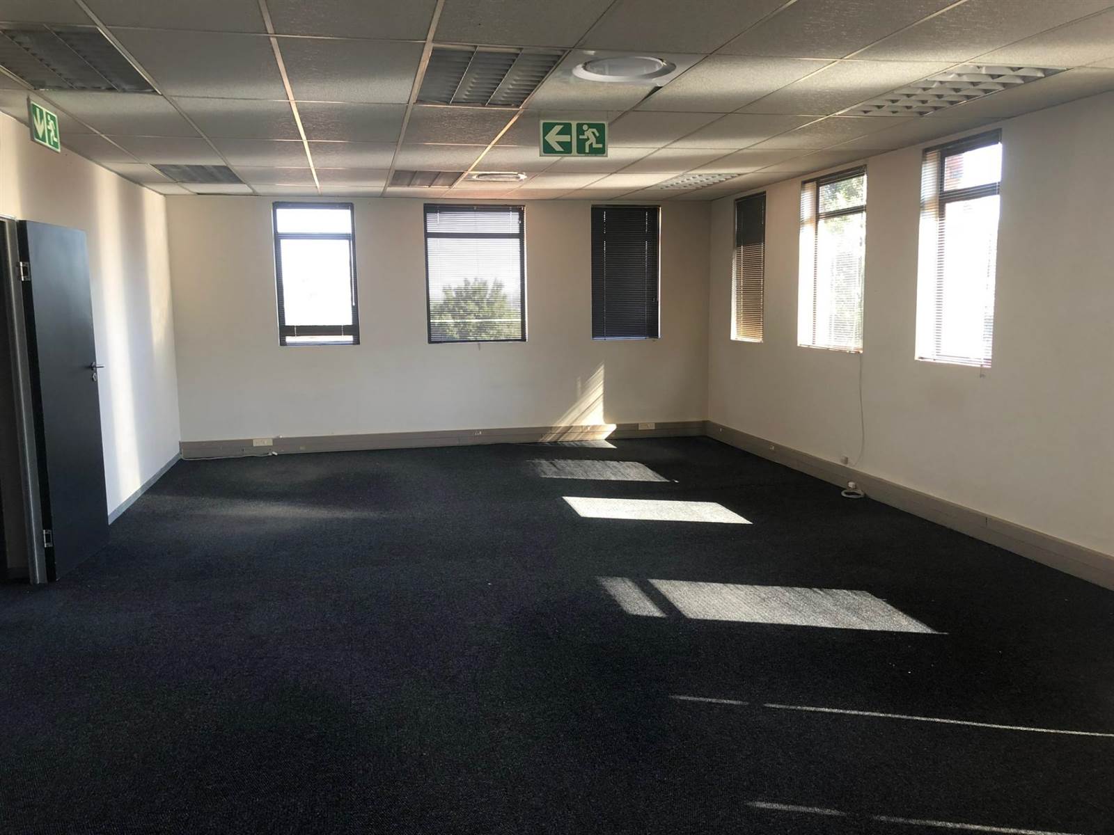 130  m² Commercial space in Lyttelton photo number 6