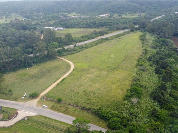 6.5 ha Land available in Gonubie