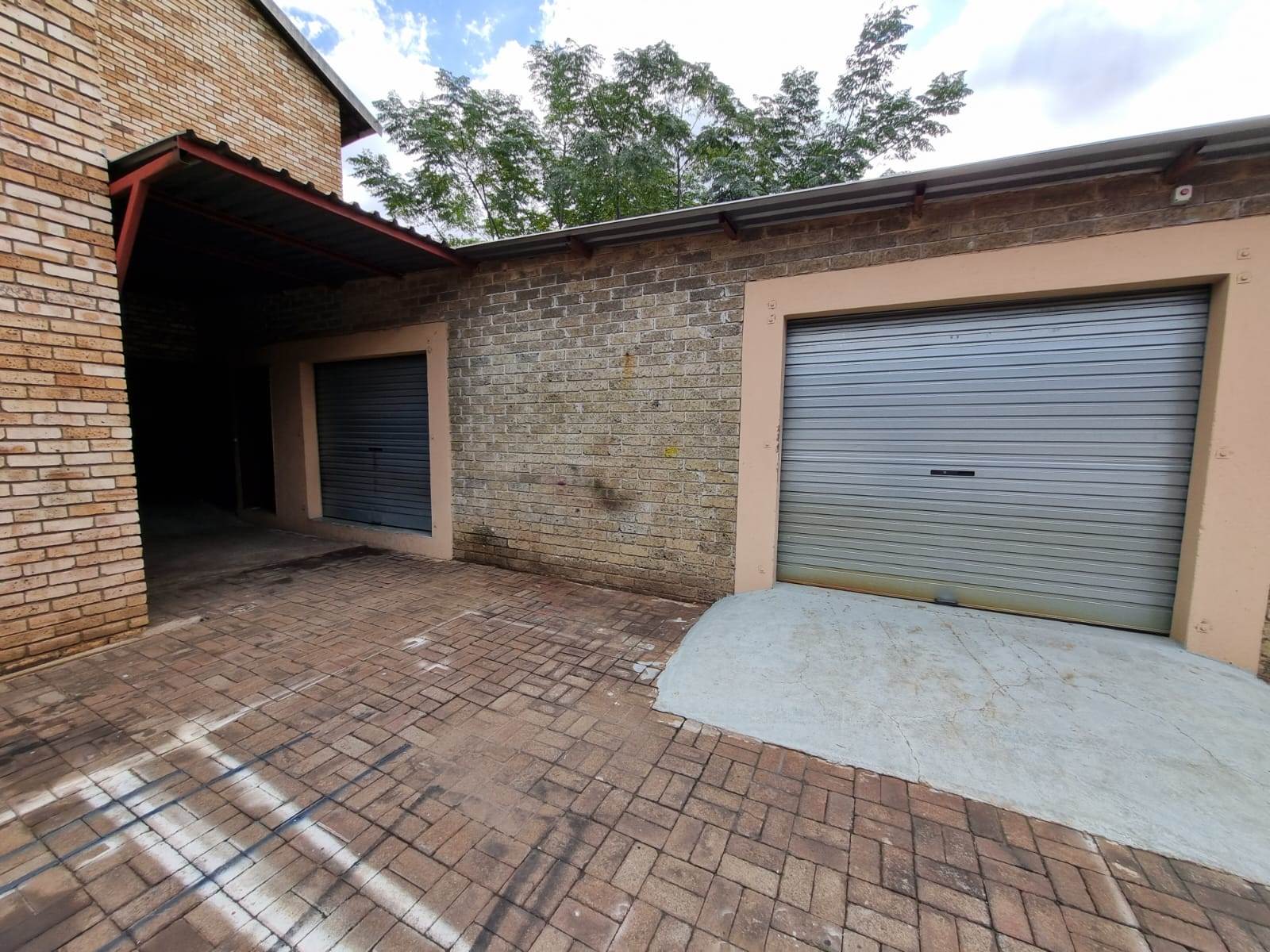 784  m² Commercial space in Rustenburg Central photo number 7