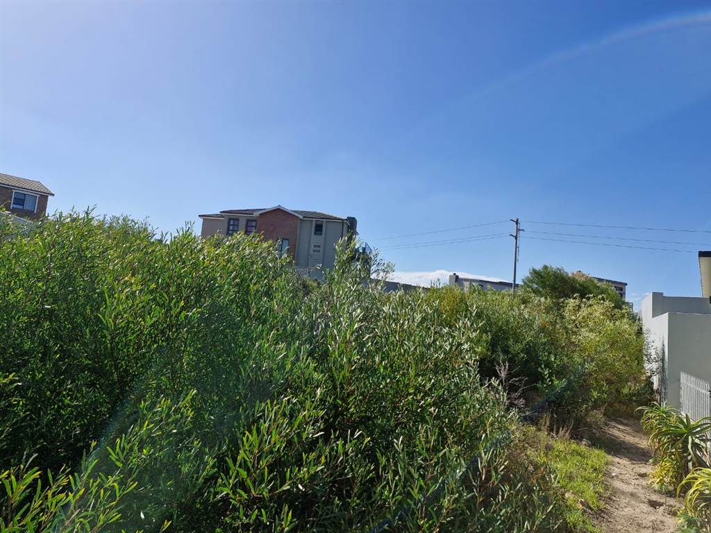 900 m² Land available in Island View photo number 5