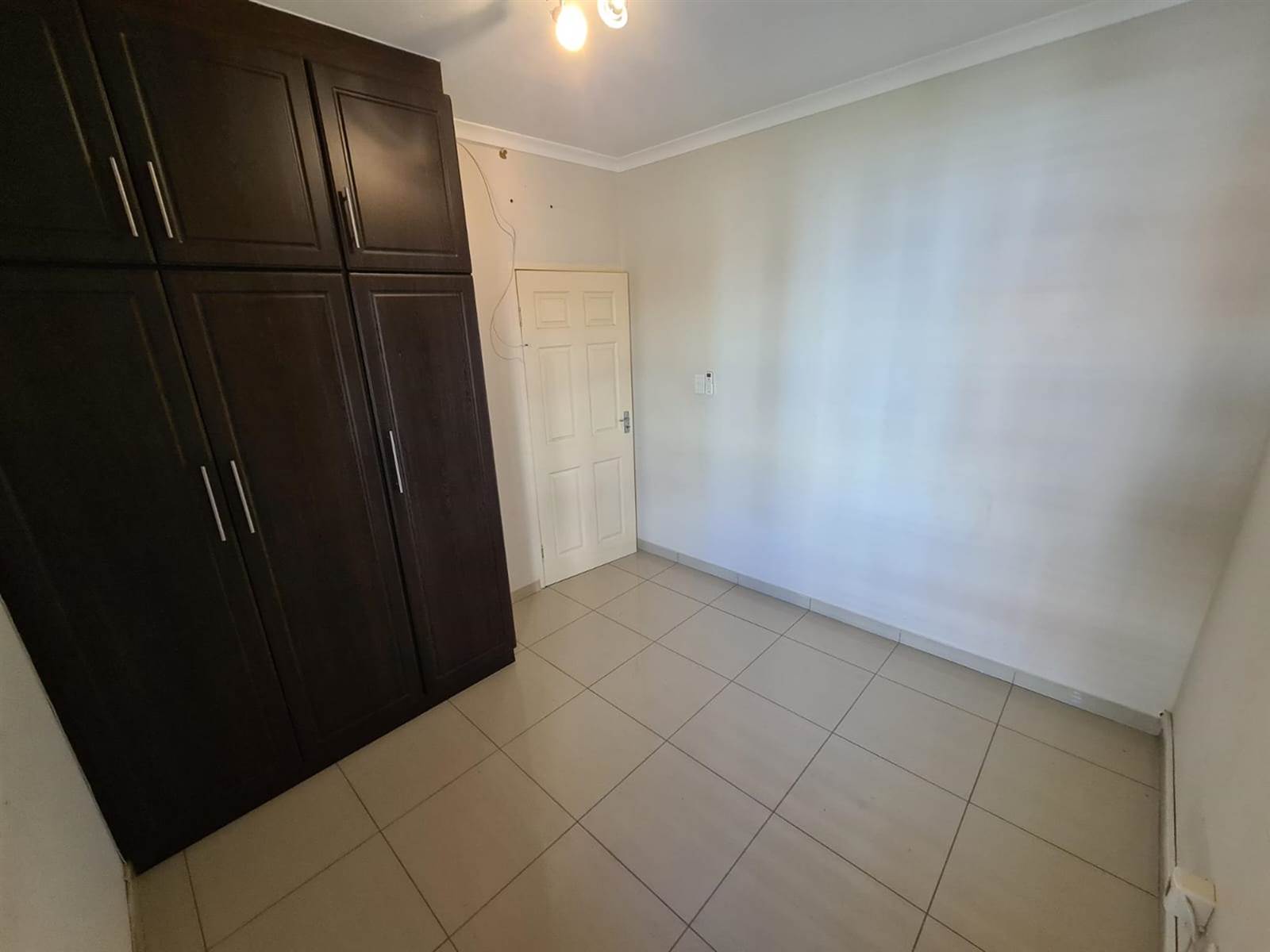 3 Bed Townhouse in Amanzimtoti photo number 19