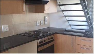 1 Bed Flat in Sunninghill photo number 3