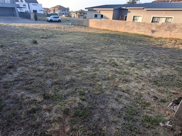 400 m² Land 400 m² Land