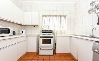 2 Bed Apartment in Woodmead photo number 9