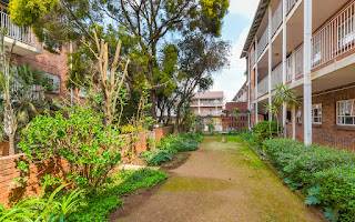 2 Bed Apartment in Woodmead photo number 3