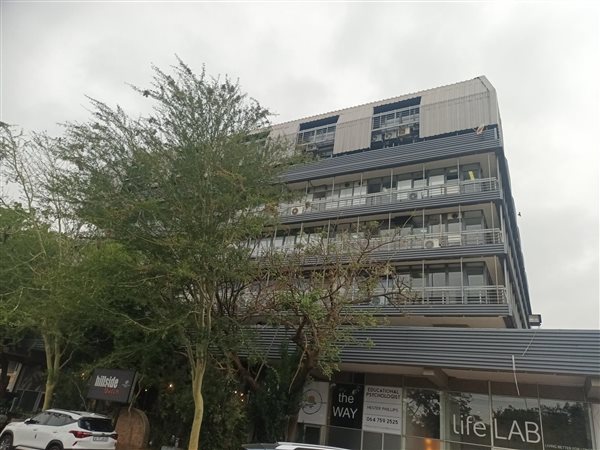 85  m² Commercial space in Lynnwood