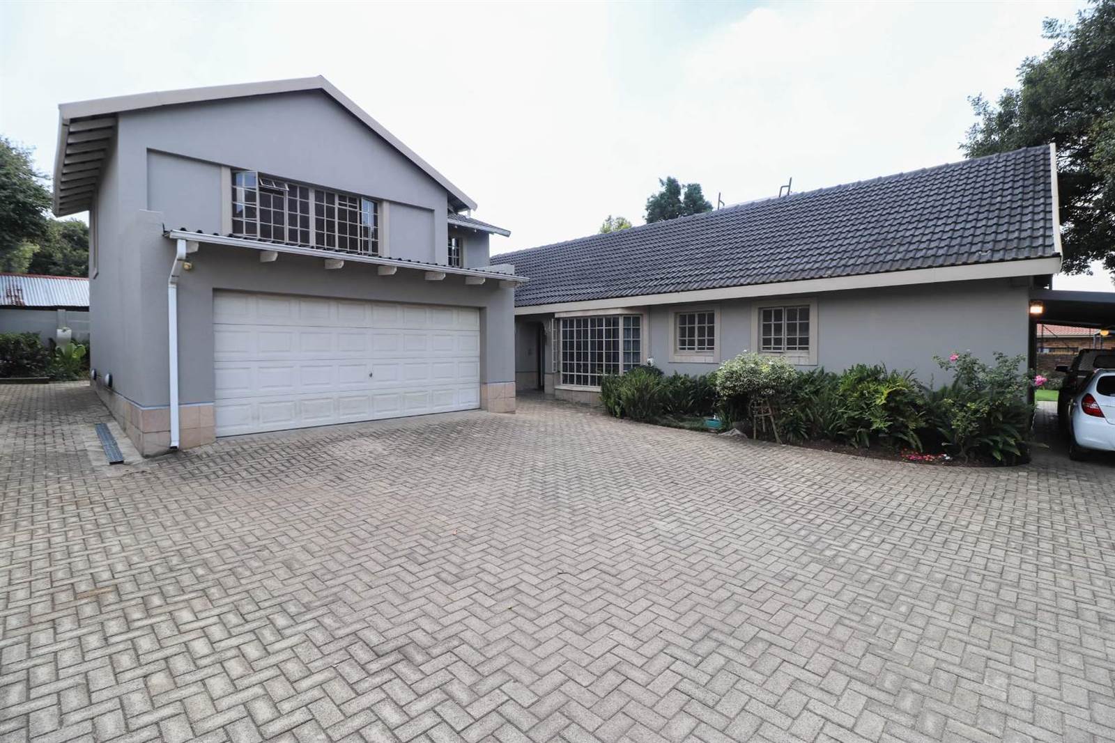 5 Bed House in Randpark Ridge photo number 5