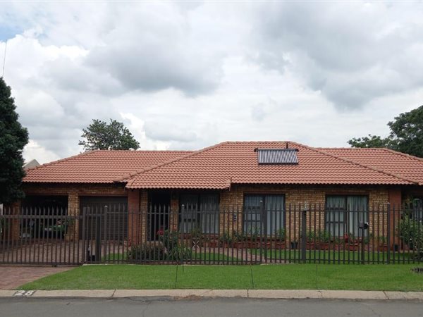 3 Bedroom House 3 Bedroom House