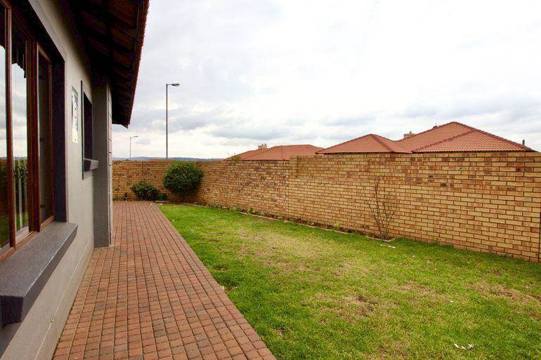 3 Bed House in Raslouw photo number 23