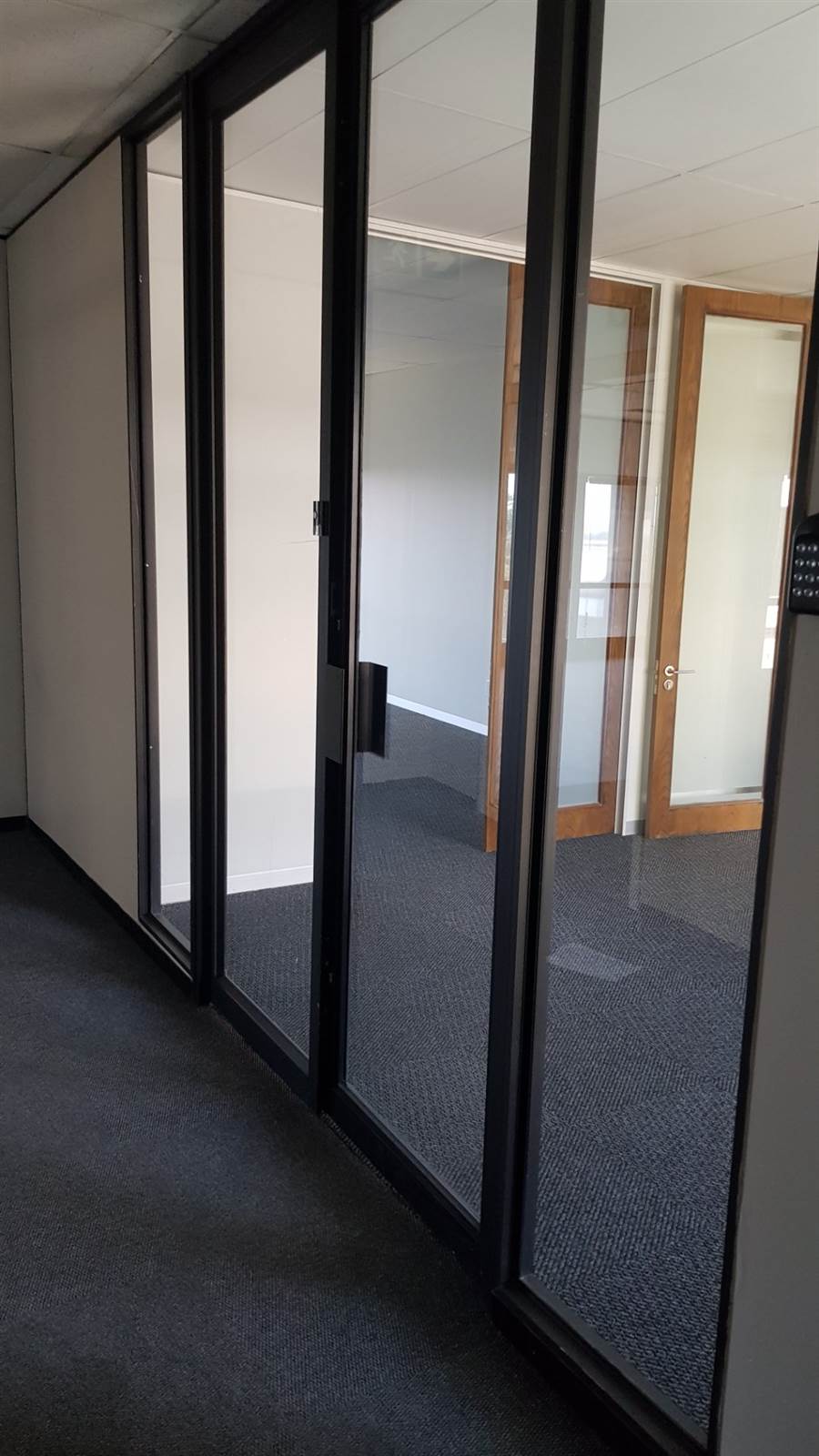 188  m² Office Space in Bedfordview photo number 1