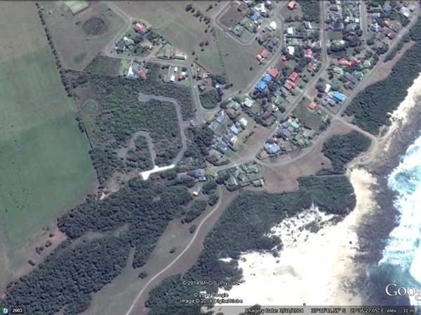 5.9 ha Land available in Kaysers Beach