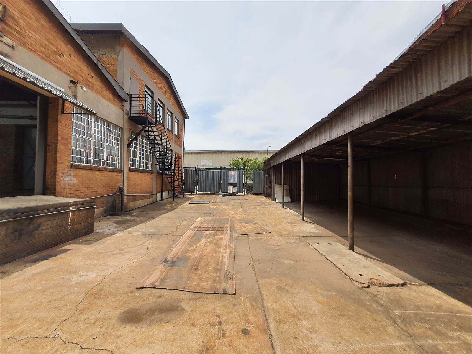 926  m² Industrial space in Benrose photo number 14