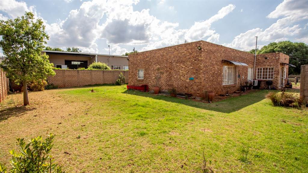 2 ha Land available in Benoni CBD photo number 3