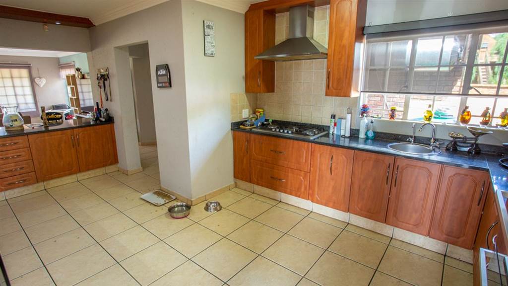 2 ha Land available in Benoni CBD photo number 7