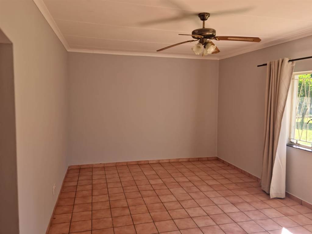 3 Bed Townhouse in Bela-Bela (Warmbaths) photo number 16