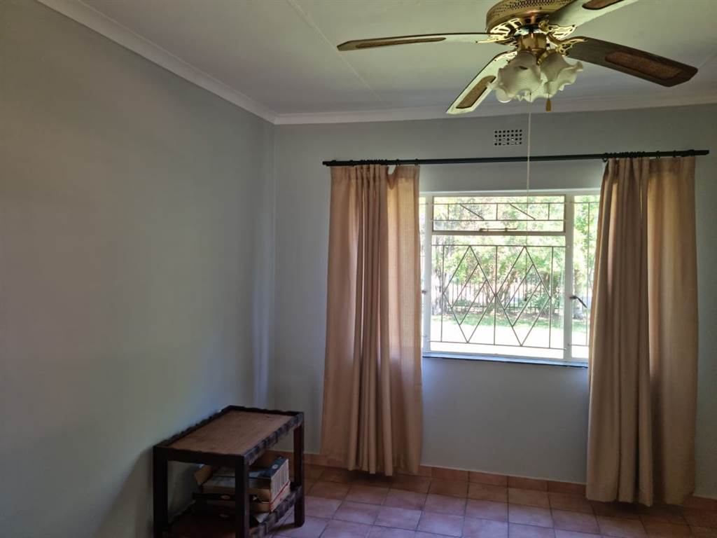 3 Bed Townhouse in Bela-Bela (Warmbaths) photo number 17