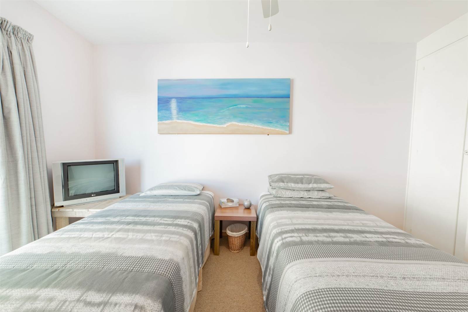 3 Bed Apartment in Willard Beach photo number 18
