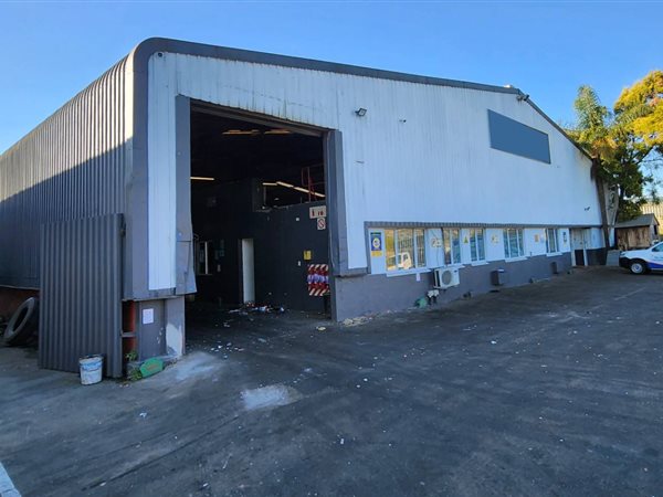 2 070  m² Industrial space