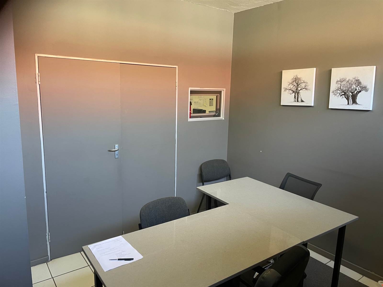 14  m² Office Space in Brummeria photo number 4