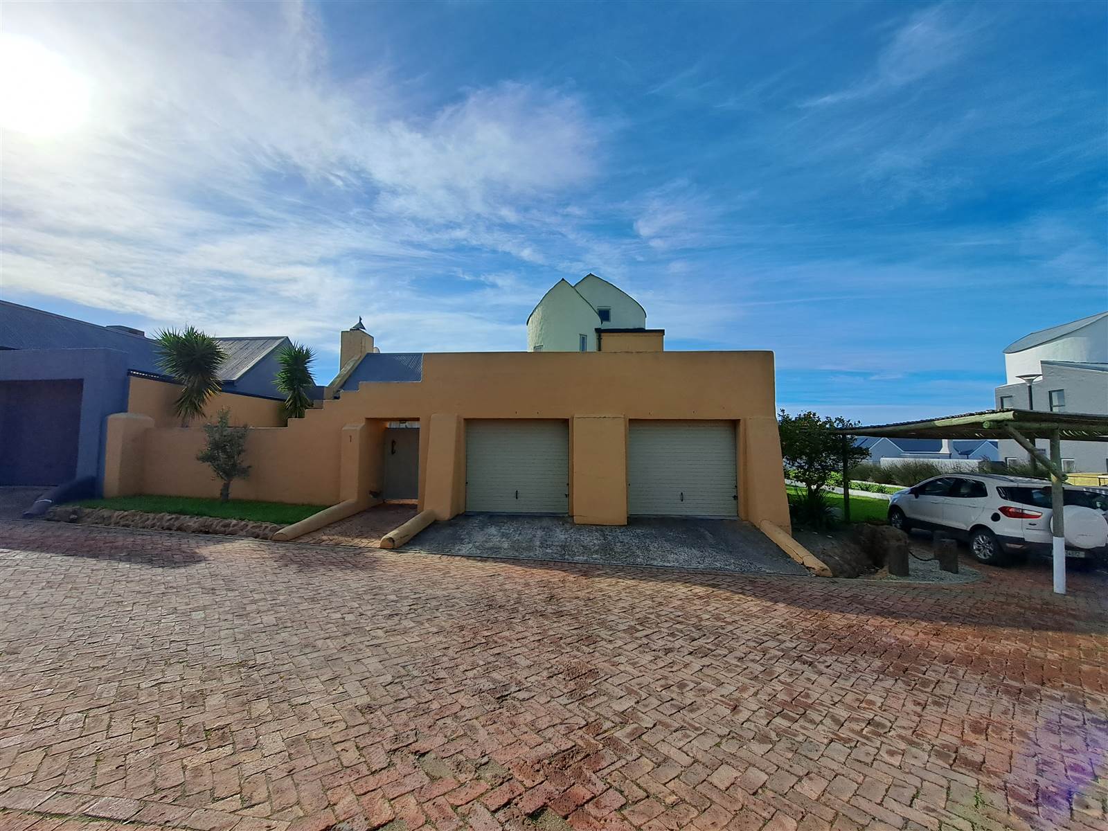 2 Bed Townhouse in Bredasdorp photo number 17