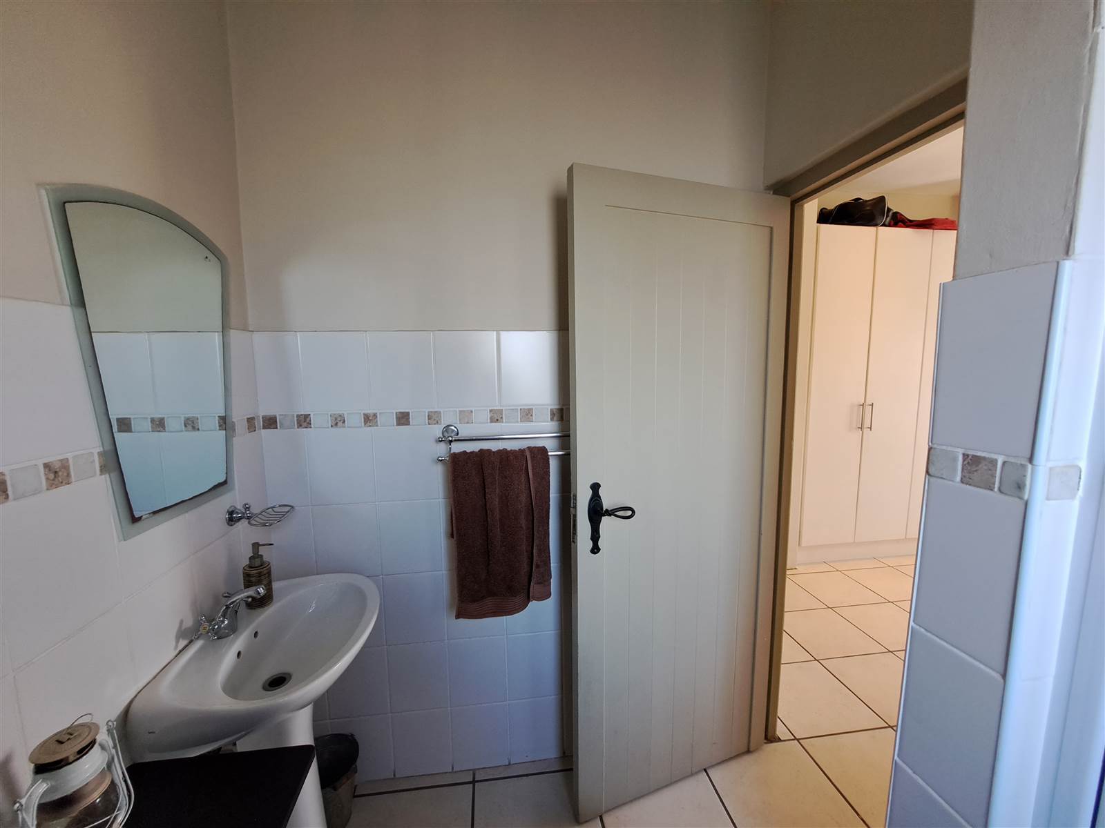 2 Bed Townhouse in Bredasdorp photo number 13
