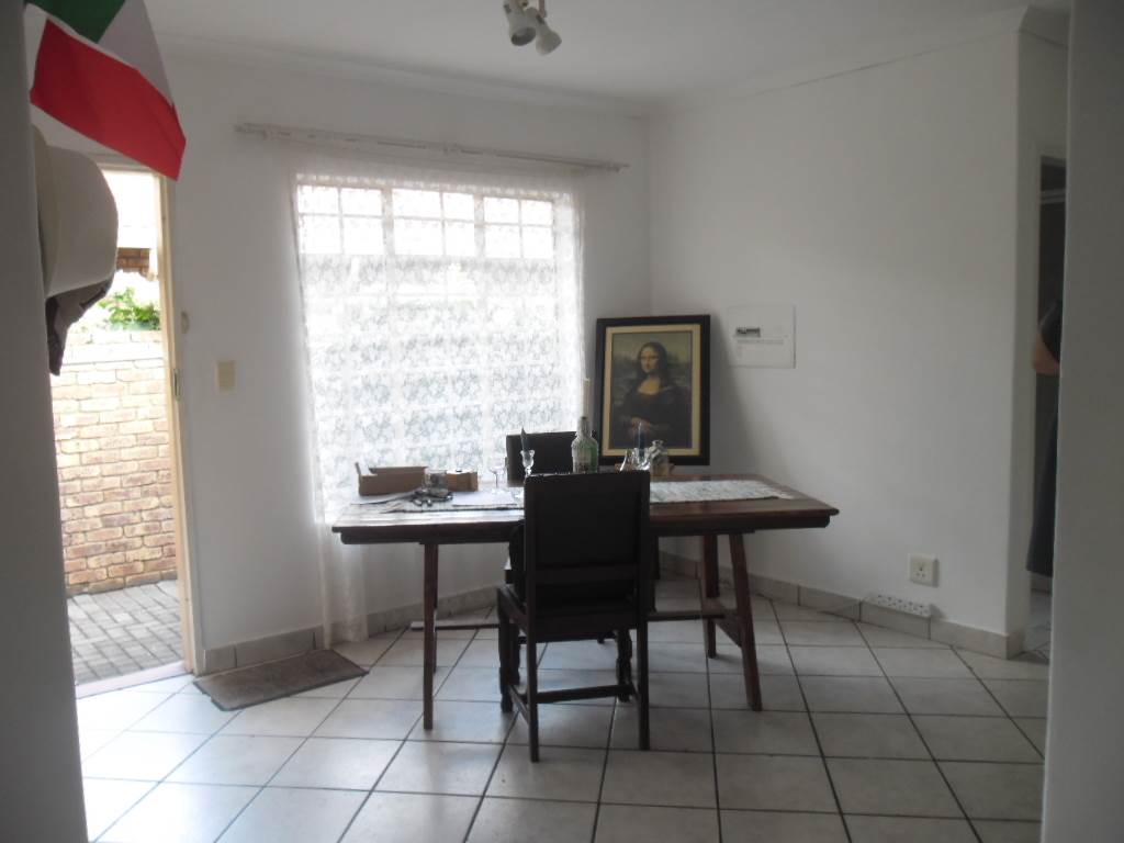 2 Bed Townhouse in Pierre van Ryneveld photo number 5